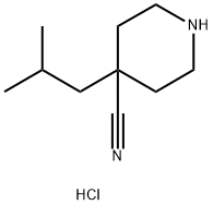 4-(2-methylpropyl)piperidine-4-carbonitrilehydrochloride